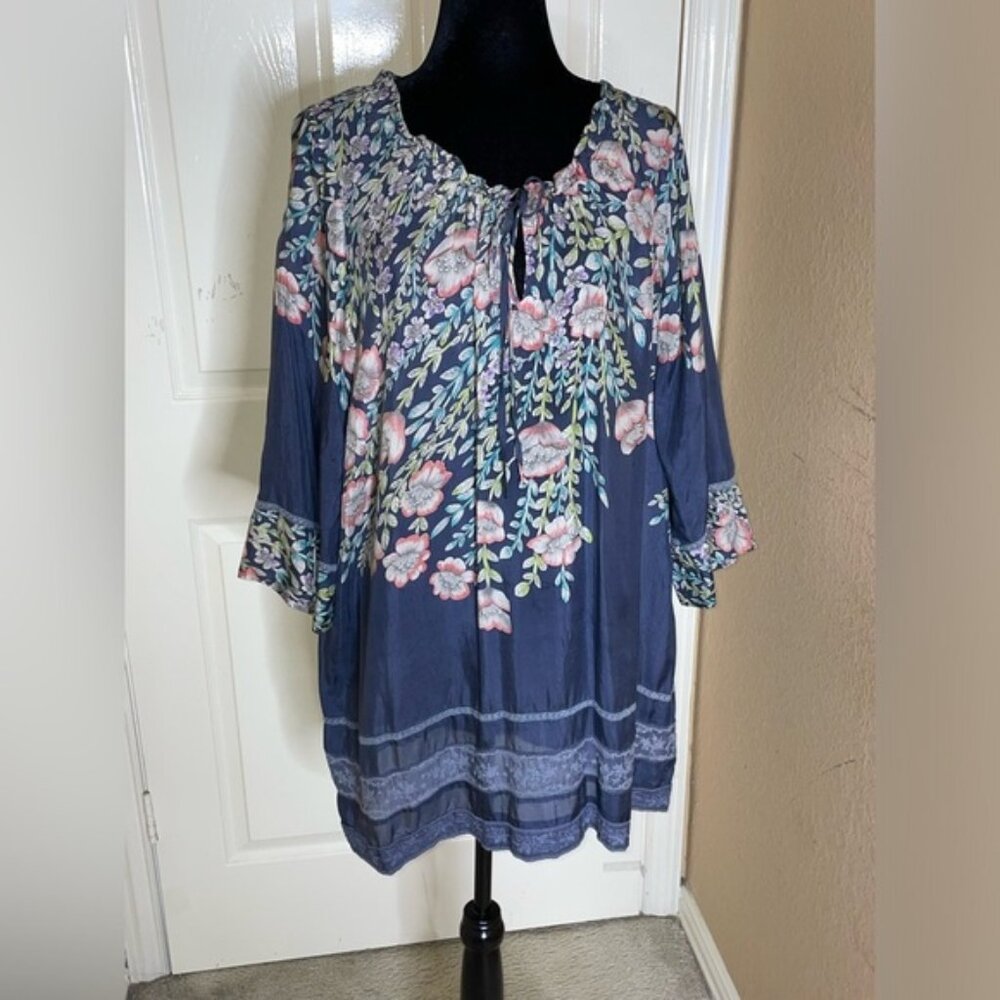 Johnny Was  100% Silk Tunic shirt  Size XL Floral Boho Bohemian Top